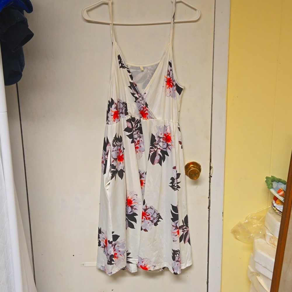 White sundress with flowers size large